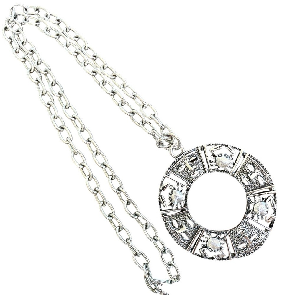 Sarah Coventry Talisman of Love, pendant w/ long chain and clip on earrings,1970 - Picture 8 of 14